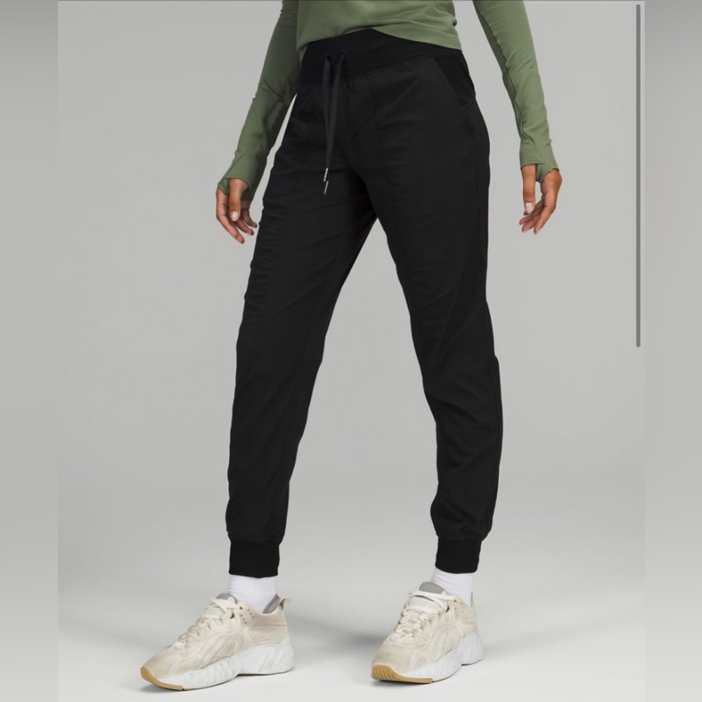 Lululemon dance studio jogger black